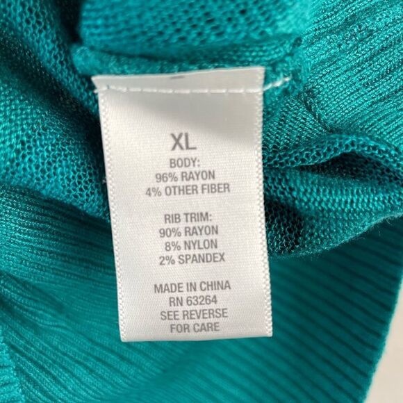 Dressbarn Light Sweater Top Size XL EUC - Picture 6 of 6